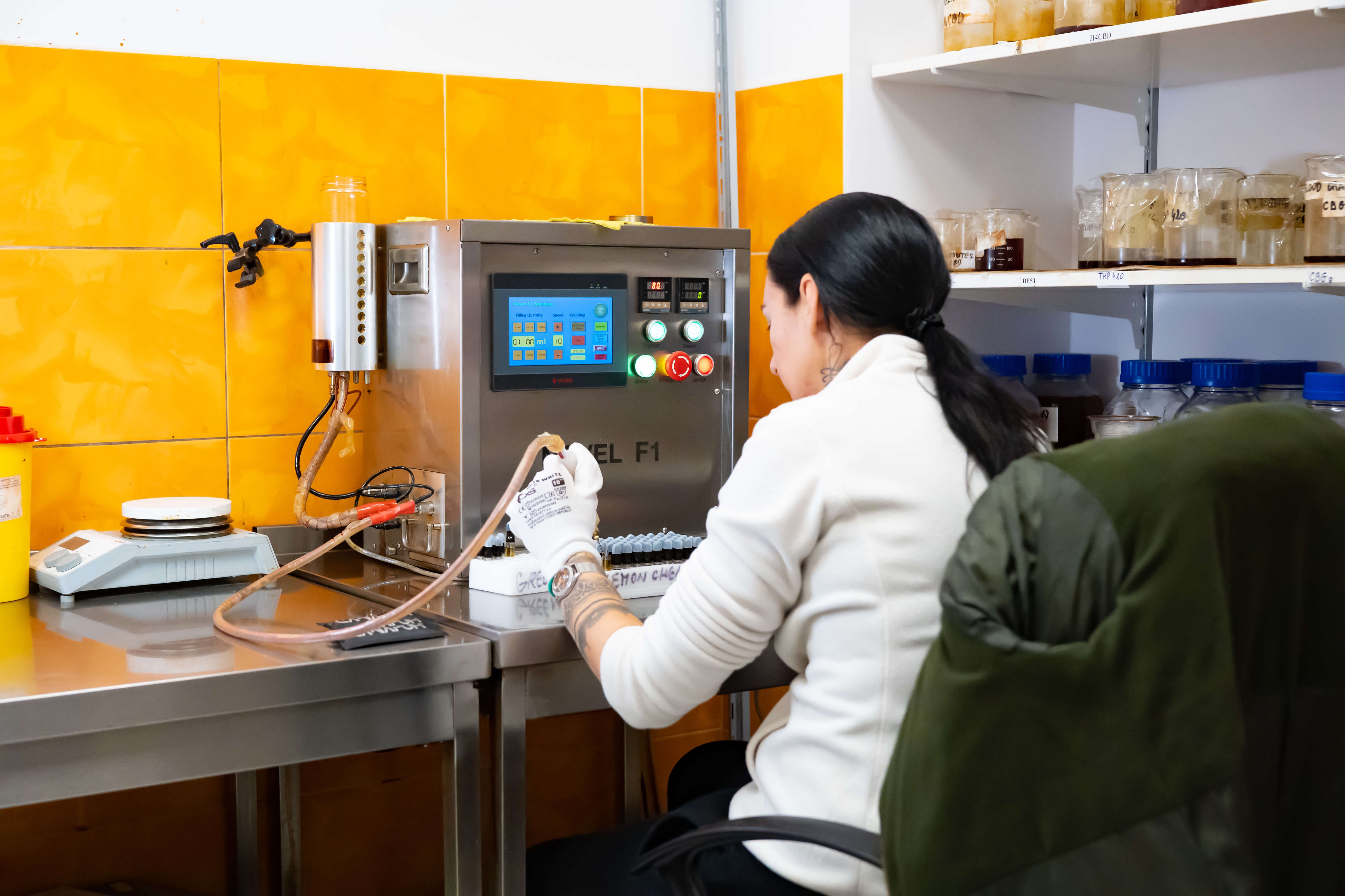 Labortest Cannabinoide Weitwinkel