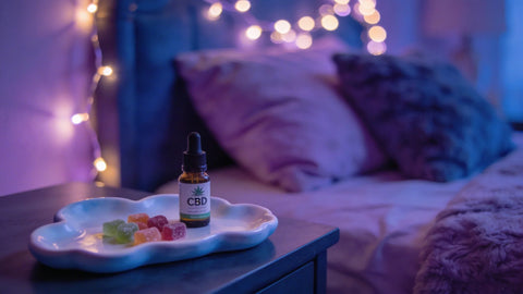 CBD für den Schlaf: Wirkt es, wie wendest Du es an & was solltest Du wählen